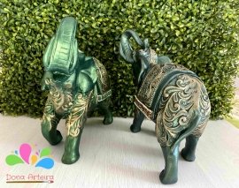 Elefante manto com ramos 22 cm - verde e dourado - Image 2