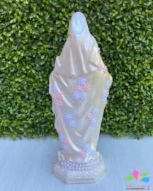 Nossa Senhora das Graças 30 cm - branco e flores rosas e azuis - Image 2
